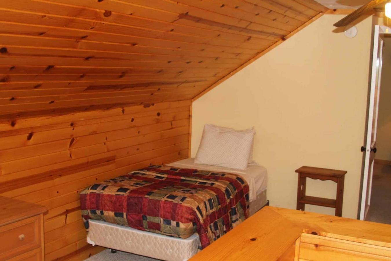 Bayview Resort Sunset Lookout Cabin 6 Saint Germain Экстерьер фото