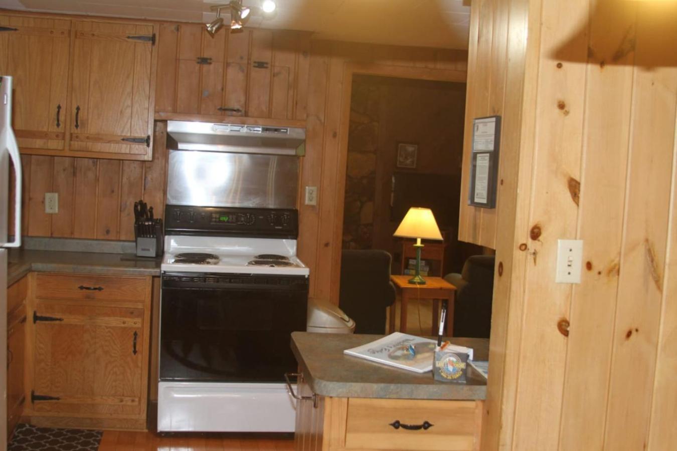 Bayview Resort Sunset Lookout Cabin 6 Saint Germain Экстерьер фото